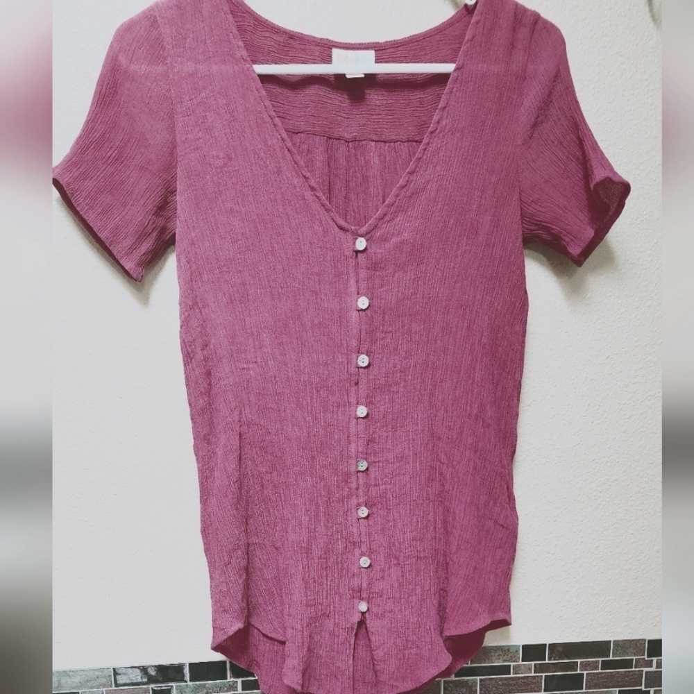 Lularoe V-neck Short Sleeve Button Front Back Yolk With Shirring design. Size XS